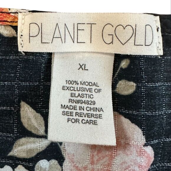 Planet Gold Junior's Smocked Floral Print Top Black Size X-Large - Picture 6 of 9